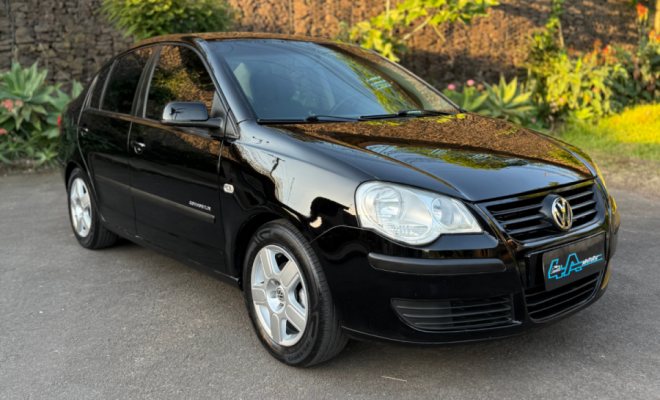 VW - VolksWagen Polo Sedan 1.6 Mi Total Flex 8V 4p 2009 Flex-2