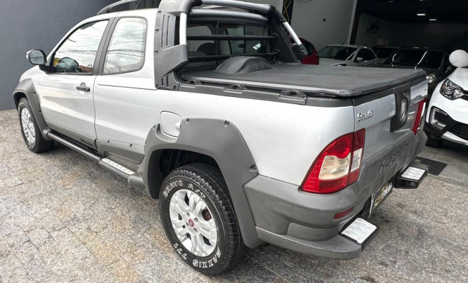 Fiat Strada Adventure1.8/ 1.8 LOCKER Flex CD 2012 Flex-1