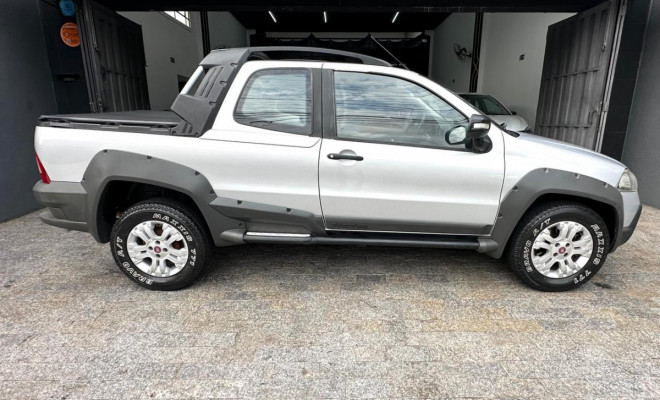 Fiat Strada Adventure1.8/ 1.8 LOCKER Flex CD 2012 Flex-7