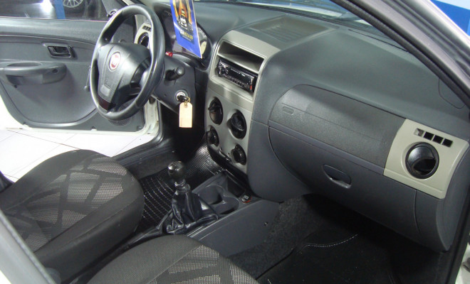 Fiat Palio Celebration 1.0 Fire Flex 8V 4p 2015 Flex-6