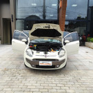 Fiat Punto ESSENCE Dualogic 1.6 Flex 16V 5p 2013 Flex-5