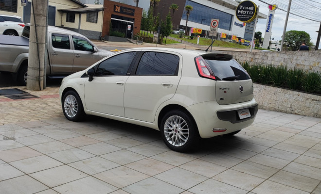 Fiat Punto ESSENCE Dualogic 1.6 Flex 16V 5p 2013 Flex-2