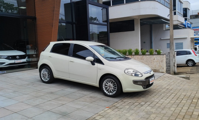 Fiat Punto ESSENCE Dualogic 1.6 Flex 16V 5p 2013 Flex
