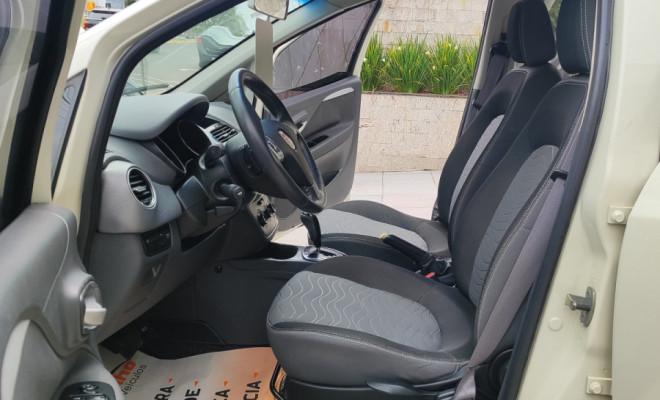 Fiat Punto ESSENCE Dualogic 1.6 Flex 16V 5p 2013 Flex-10
