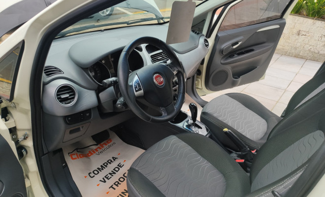 Fiat Punto ESSENCE Dualogic 1.6 Flex 16V 5p 2013 Flex-9