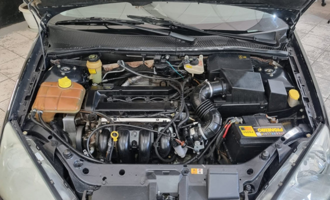 Ford Focus 2.0 16V/ 2.0 16V Flex 5p 2006 Flex-5