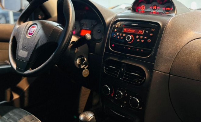Fiat Strada Adventure1.8/ 1.8 LOCKER Flex CD 2013 Flex-8