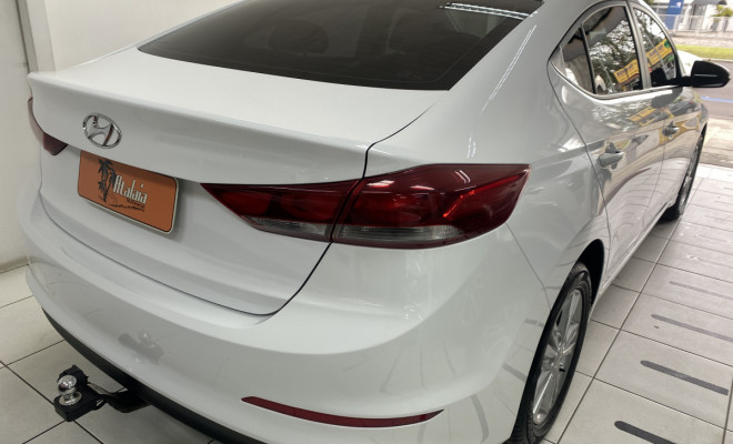 Hyundai Elantra 2.0 GLS Aut 2018-4