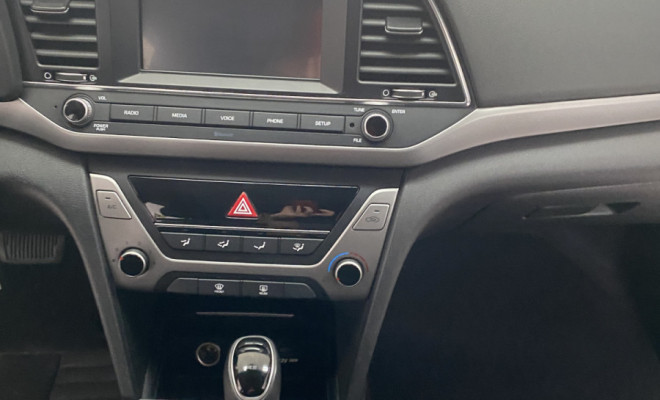 Hyundai Elantra 2.0 GLS Aut 2018-13