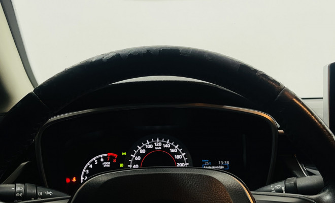 Toyota Corolla XEi 2.0 Blindado RJ Pro 2023 – Segurança e Conforto-10