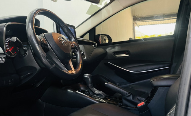 Toyota Corolla XEi 2.0 Blindado RJ Pro 2023 – Segurança e Conforto-11
