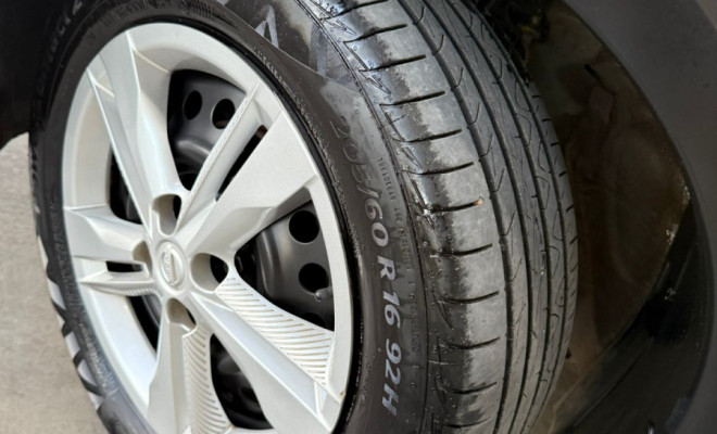 Nissan KICKS S 1.6-6