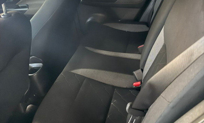 Nissan KICKS S 1.6-5