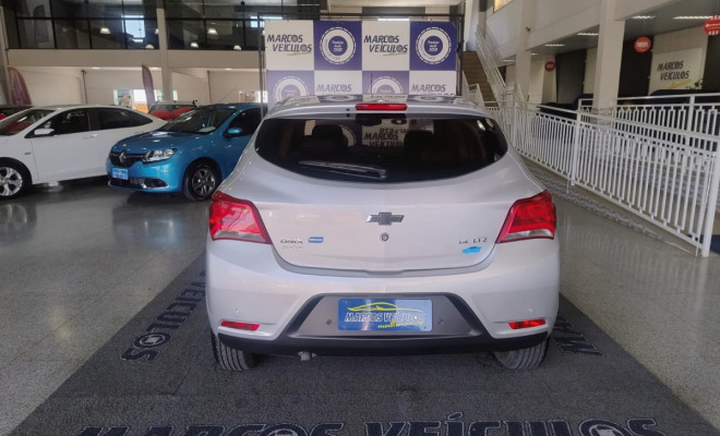 GM - Chevrolet ONIX HATCH LTZ 1.4 8V FlexPower 5p Mec. 2018 Flex-2