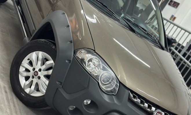 Fiat Strada Adv.1.8 16V Dualogic Flex CD 2013 Flex-15