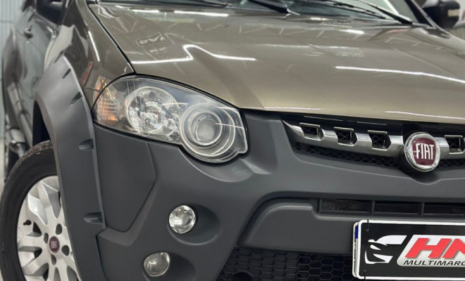 Fiat Strada Adv.1.8 16V Dualogic Flex CD 2013 Flex-14