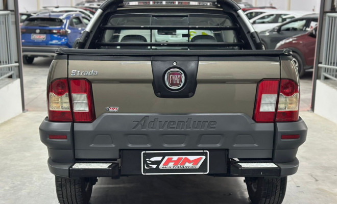 Fiat Strada Adv.1.8 16V Dualogic Flex CD 2013 Flex-11