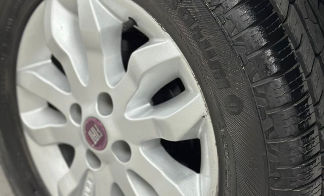 Fiat Strada Adv.1.8 16V Dualogic Flex CD 2013 Flex-10