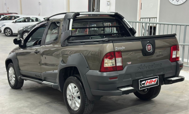 Fiat Strada Adv.1.8 16V Dualogic Flex CD 2013 Flex-0