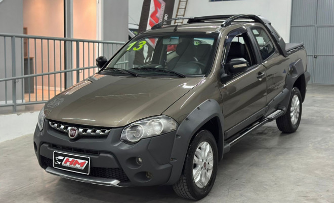 Fiat Strada Adv.1.8 16V Dualogic Flex CD 2013 Flex-1