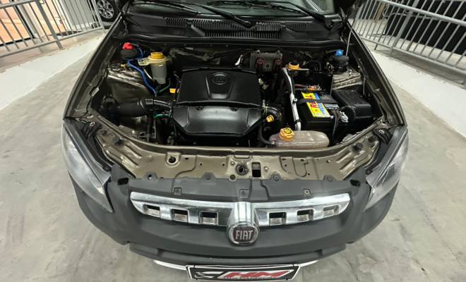 Fiat Strada Adv.1.8 16V Dualogic Flex CD 2013 Flex-9