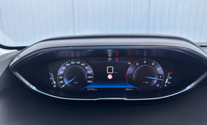 SUV 3008 Griffe Pack 1.6 Turbo Aut. 2020 – A SUV que eleva sua experiência ao dirigir, com design futurista e tecnologia de ponta!-3