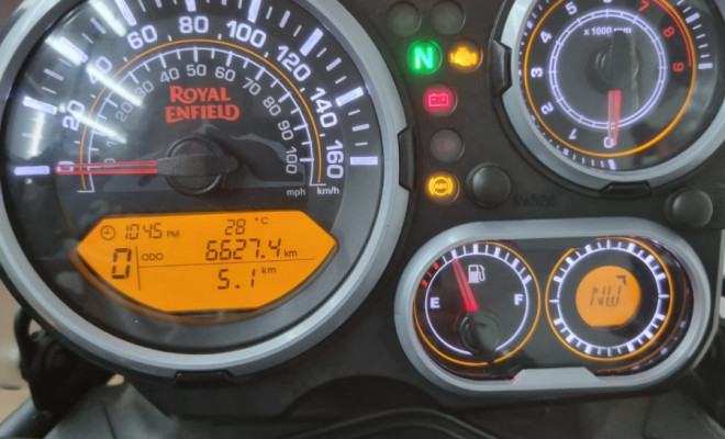 Royal Enfield Himalayan 411 EFI 2020 Gasolina-4