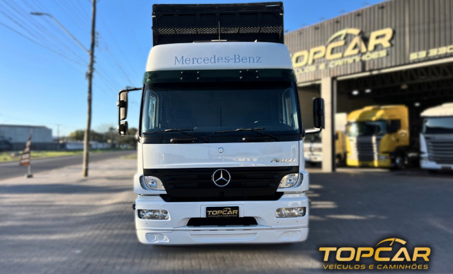 MERCEDES-BENZ Atego 2425 3-Eixos 2p (diesel) 2011 Diesel