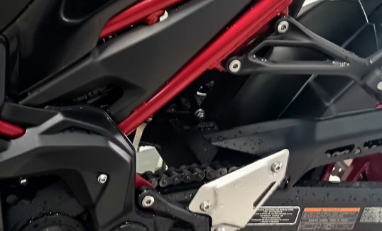 KAWASAKI Z 900 2025 Gasolina-2