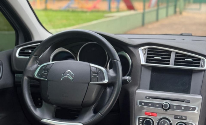 Citroën C4 LOUNGE Exclusive 1.6 Turbo Flex Aut. 2017 Flex-4