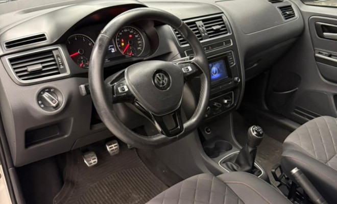 VW - VolksWagen Fox Highline1.6 Flex 16V 5p 2016 Flex-8