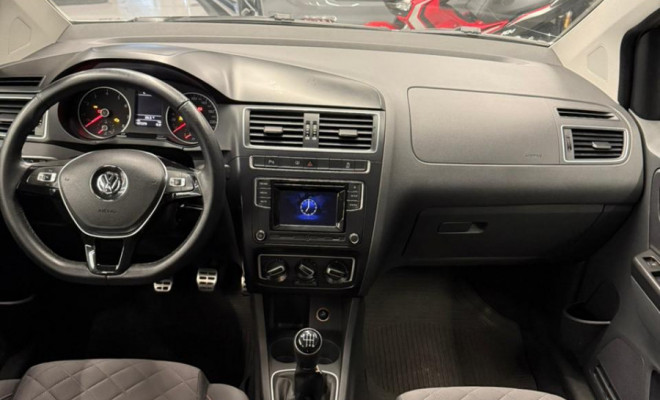 VW - VolksWagen Fox Highline1.6 Flex 16V 5p 2016 Flex-0