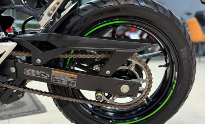 KAWASAKI NINJA 400 2021 Gasolina-6