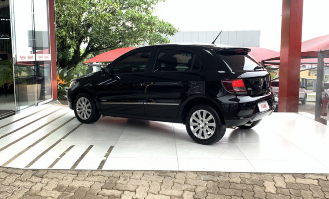 VW - VolksWagen Gol (novo) 1.6 Power/Highi T.Flex 8v 4P 2011 Flex-4