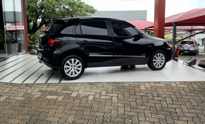 VW - VolksWagen Gol (novo) 1.6 Power/Highi T.Flex 8v 4P 2011 Flex-2