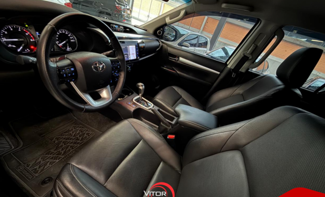 Toyota Hilux CD SRX 4x4 2.8 TDI 16V Diesel Aut. 2021 Diesel-1