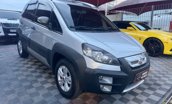Fiat Idea Advent./ Adv.LOCKER 1.8 mpi Flex 5p 2013 Flex