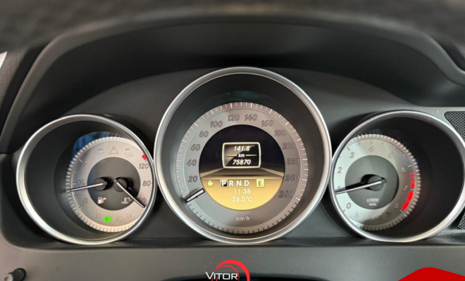 Mercedes-Benz C-250 CGI Sport 1.8 16V Aut. 2012 Gasolina-4