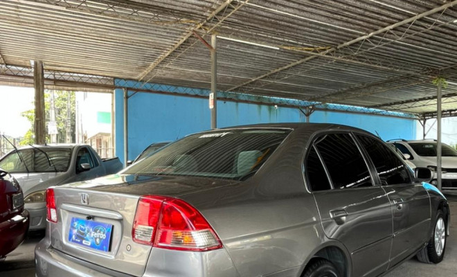 Honda Civic Sedan LX 1.7 16V 115cv Mec. 4p 2006 Flex-4