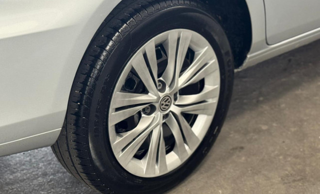 VW - VolksWagen VOYAGE 1.6 MSI Flex 8V 4p 2022 Flex-6