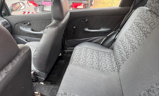 Fiat Palio ELX 1.0 Fire/30 Anos F. Flex 8V 4p 2011 Flex-7