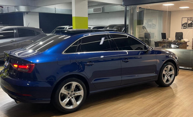 Audi A3 Sed. Ambition 2.0 TSFI 220cv S-tronic 2018 Gasolina-7