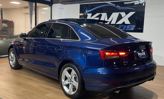 Audi A3 Sed. Ambition 2.0 TSFI 220cv S-tronic 2018 Gasolina-4