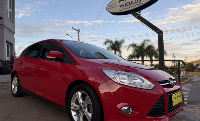 Ford Focus 1.6 S 16V  5p 2014 Flex