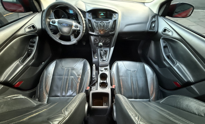 Ford Focus 1.6 S 16V  5p 2014 Flex-4