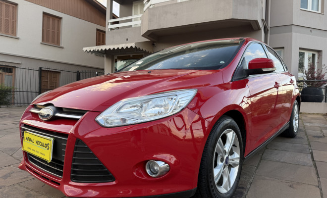 Ford Focus 1.6 S 16V  5p 2014 Flex-1