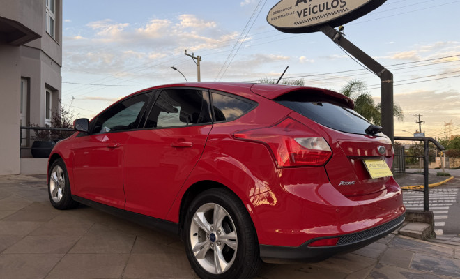 Ford Focus 1.6 S 16V  5p 2014 Flex-3