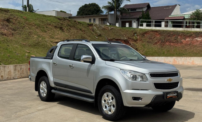 S10 LTZ 2.4 4x2 CD 2014 – A picape confiável e completa para suas necessidades diárias!-16