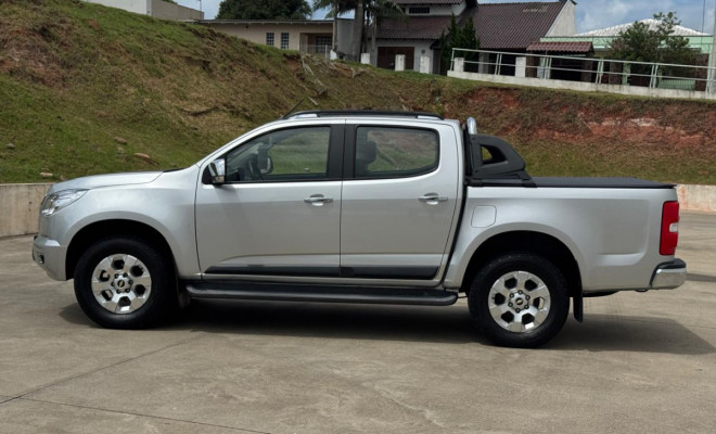 S10 LTZ 2.4 4x2 CD 2014 – A picape confiável e completa para suas necessidades diárias!-13