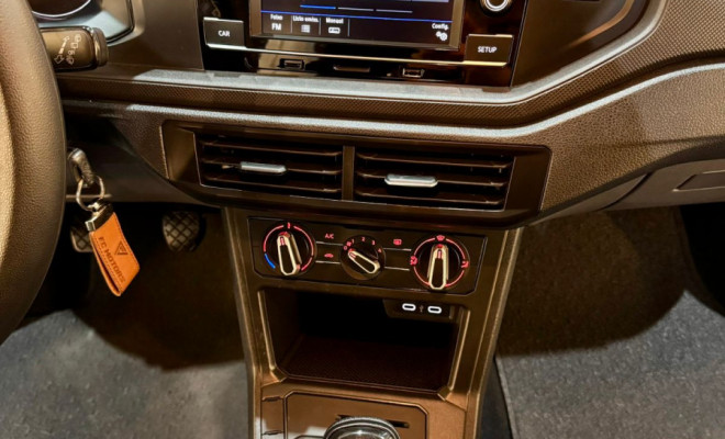 VW - VolksWagen Polo Track 1.0 Flex 12V 5p 2024 Flex-10